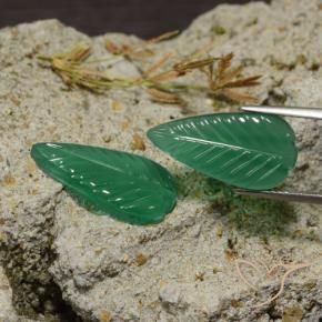 Shop natural 8.55ct Vert chaud Agate gems, Fantaisie, from Inde at GemSelect. In stock, global shipping!