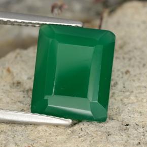 Agate vert naturelle taille émeraude, 3,78 ct, translucide