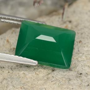 Agate vert naturelle taille émeraude, 3,78 ct, translucide
