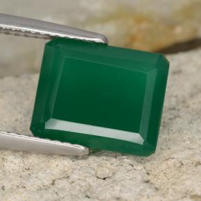 Agate Vert jaunâtre naturelle Taille émeraude, 4.24 ct, Translucide