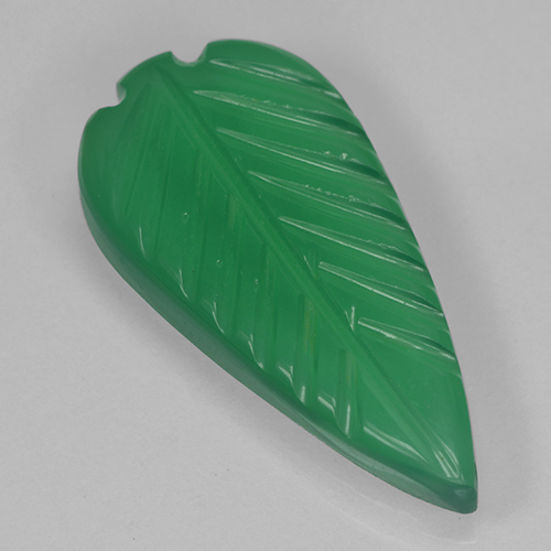 Agate vert naturelle taille fleur, 4,63 ct, translucide