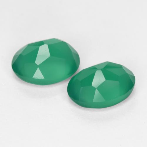 Achetez naturel 2,28ct vert agate gems, coupe ovale, en provenance inde chez gemselect. en stock, livraison internationale!