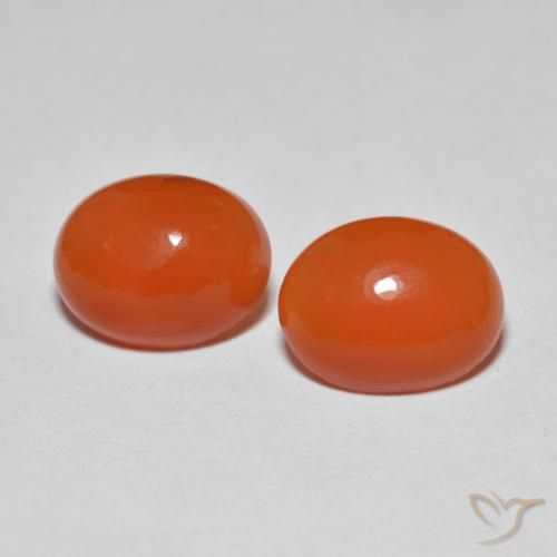 Shop natural 3.45ct Orange intense Agate gems, ovale, from Inde at GemSelect. In stock, global shipping!