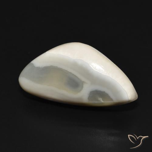 Agate Blanc cassé naturelle Fantaisie, 15.91 ct, Opaque