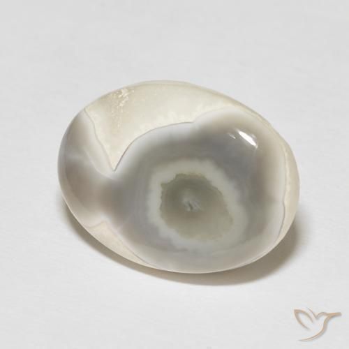 Agate Blanc cassé naturelle ovale, 14.26 ct, Opaque