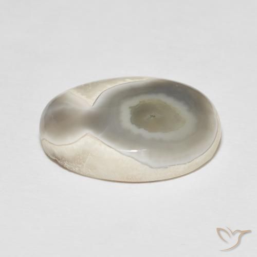 Agate Blanc cassé naturelle ovale, 14.26 ct, Opaque