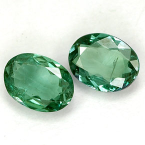 Achetez naturel ct Vert rouge Alexandrite gems, Coupe ovale, En provenance Tanzanie chez GemSelect. En stock, livraison internationale!