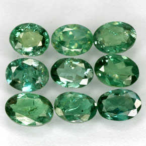 Achetez naturel ct Vert rouge Alexandrite gems, Coupe ovale, En provenance Tanzanie chez GemSelect. En stock, livraison internationale!