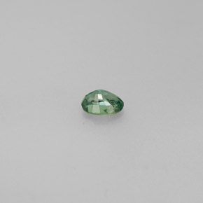 Alexandrite Vert rouge naturelle Coupe ovale, 0.20 ct, VS