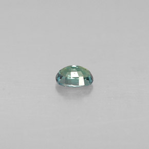 Alexandrite Vert rouge naturelle Coupe ovale, 0.14 ct, VS