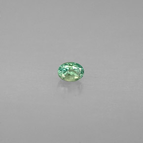Alexandrite Vert rouge naturelle Coupe ovale, 0.12 ct, VS