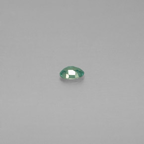Alexandrite Vert rouge naturelle Coupe ovale, 0.06 ct, VS
