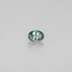 Alexandrite Vert rouge naturelle Coupe ovale, 0.10 ct, VS