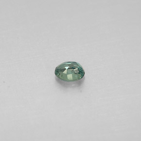 Alexandrite Vert rouge naturelle Coupe ovale, 0.09 ct, VS