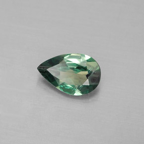 Alexandrite Vert rouge naturelle En forme de poire, 0.50 ct, VS
