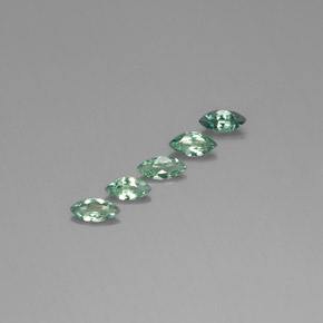 Achetez naturel ct Vert rouge Alexandrite gems, Marquise, En provenance Tanzanie chez GemSelect. En stock, livraison internationale!