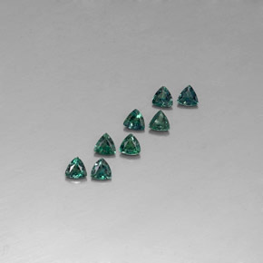 Achetez naturel ct Vert rouge Alexandrite gems, Trillion, En provenance Tanzanie chez GemSelect. En stock, livraison internationale!