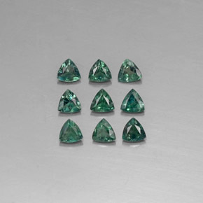 Achetez naturel ct Vert rouge Alexandrite gems, Trillion, En provenance Tanzanie chez GemSelect. En stock, livraison internationale!