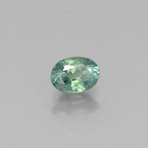 Alexandrite Vert rouge naturelle Coupe ovale, 0.13 ct, VS