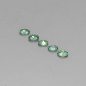 Achetez naturel ct Vert rouge Alexandrite gems, Coupe ovale, En provenance Tanzanie chez GemSelect. En stock, livraison internationale!