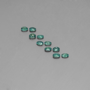 Achetez naturel ct Vert rouge Alexandrite gems, Coupe ovale, En provenance Tanzanie chez GemSelect. En stock, livraison internationale!