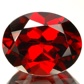 Grenat Almandin Rouge naturelle Coupe ovale, 3.41 ct, VS
