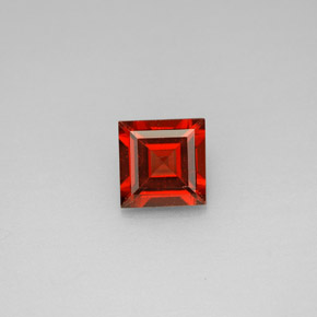 Grenat almandin rouge naturelle carré, 1,17 ct, VS