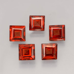 Achetez naturel ct rouge grenat almandin gems, carré, en provenance madagascar chez gemselect. en stock, livraison internationale!