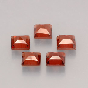 Achetez naturel ct rouge grenat almandin gems, carré, en provenance madagascar chez gemselect. en stock, livraison internationale!