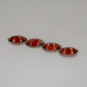 Achetez naturel ct Rouge-orange Grenat Almandin gems, Marquise, En provenance Madagascar chez GemSelect. En stock, livraison internationale!