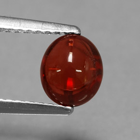 Grenat almandin rouge naturelle coupe ovale, 1,44 ct, translucide