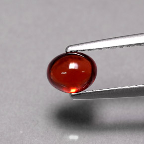 Grenat Almandin Rouge-orange naturelle Coupe ovale, 1.14 ct, Translucide