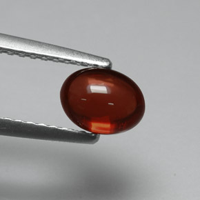 Grenat almandin rouge naturelle coupe ovale, 1,10 ct, translucide