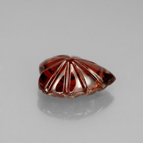 Grenat Almandin Rouge foncé naturelle Forme de coeur, 2.85 ct, Translucide