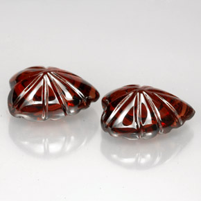 Achetez naturel ct Rouge foncé Grenat Almandin gems, Forme de coeur, En provenance Madagascar chez GemSelect. En stock, livraison internationale!