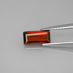Grenat almandin rouge naturelle baquette, 1,09 ct, VVS-VS