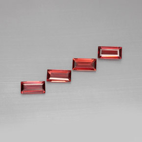 Achetez naturel ct Rouge Grenat Almandin gems, Baquette, En provenance Madagascar chez GemSelect. En stock, livraison internationale!