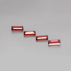 Achetez naturel ct Rouge Grenat Almandin gems, Baquette, En provenance Madagascar chez GemSelect. En stock, livraison internationale!
