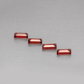 Achetez naturel ct Rouge Grenat Almandin gems, Baquette, En provenance Madagascar chez GemSelect. En stock, livraison internationale!