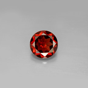 Grenat Almandin Rouge naturelle Coupe roude, 1.61 ct, VVS-VS