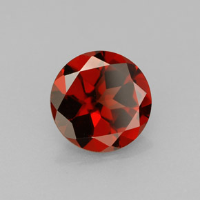 Grenat Almandin Rouge naturelle Coupe roude, 1.33 ct, VVS-VS