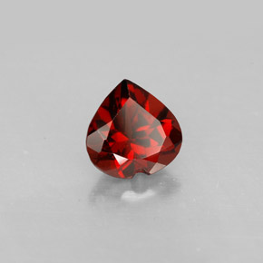 Grenat Almandin Rouge naturelle Forme de coeur, 1.58 ct, VVS-VS