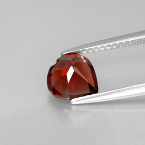 Grenat Almandin Rouge naturelle Forme de coeur, 1.58 ct, VVS-VS