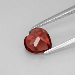 Grenat Almandin Rouge naturelle Forme de coeur, 1.49 ct, VS