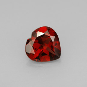 Grenat Almandin Rouge naturelle Forme de coeur, 1.37 ct, VVS-VS