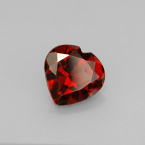 Grenat Almandin Rouge naturelle Forme de coeur, 1.37 ct, VVS-VS