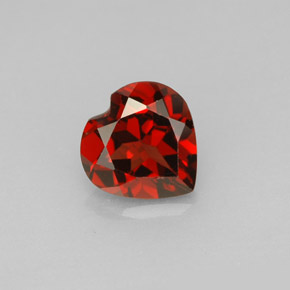 Grenat Almandin Rouge naturelle Forme de coeur, 1.32 ct, VS