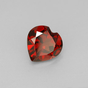 Grenat Almandin Rouge naturelle Forme de coeur, 1.32 ct, VS