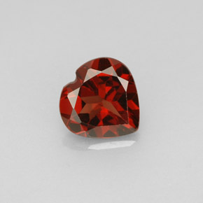 Grenat almandin rouge naturelle forme de coeur, 1,32 ct, VS
