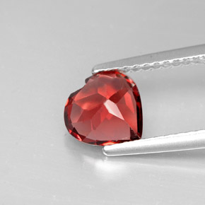 Grenat Almandin Rouge naturelle Forme de coeur, 1.33 ct, VS